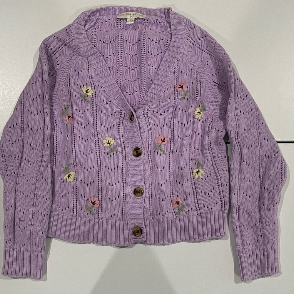 💗NWOT - Chelsea & Violet Sweater Size 5